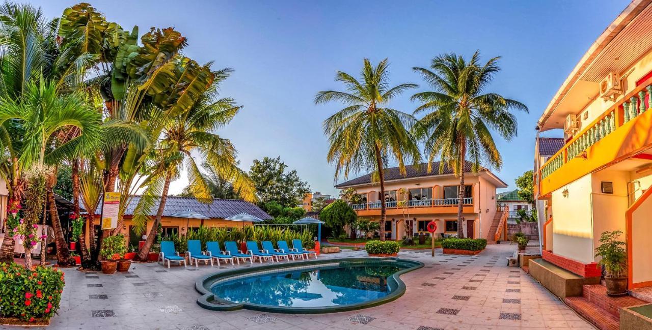 Coconut Resort Hotel Patong ภายนอก รูปภาพ