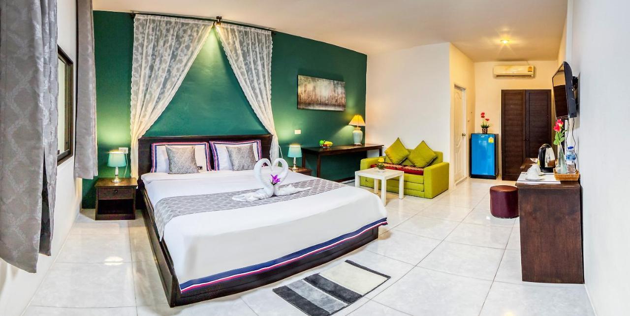 Coconut Resort Hotel Patong ภายนอก รูปภาพ